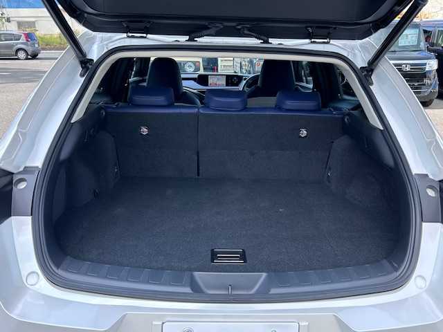 レクサス ＵＸ 250h バージョンC 大阪府 2020(令2)年 1.2万km ソニッククォーツ 純正10.3型ナビ(BT/CD/USB/フルセグ）/アラウンドビューモニター/ブラインドスポットモニター/パワーバックドア/衝突被害軽減システム/レーンキープアシスト/コーナーセンサー/オートライト/オートマチックハイビーム/アダクティブクルーズコントロール/純正アルミホイール/純正フロアマット/シートヒーター/ステアリングヒーター/パワーシート/前後ドライブレコーダー/ビルトインETC/LEDヘッドライト