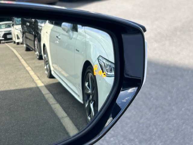 レクサス ＵＸ 250h バージョンC 大阪府 2020(令2)年 1.2万km ソニッククォーツ 純正10.3型ナビ(BT/CD/USB/フルセグ）/アラウンドビューモニター/ブラインドスポットモニター/パワーバックドア/衝突被害軽減システム/レーンキープアシスト/コーナーセンサー/オートライト/オートマチックハイビーム/アダクティブクルーズコントロール/純正アルミホイール/純正フロアマット/シートヒーター/ステアリングヒーター/パワーシート/前後ドライブレコーダー/ビルトインETC/LEDヘッドライト