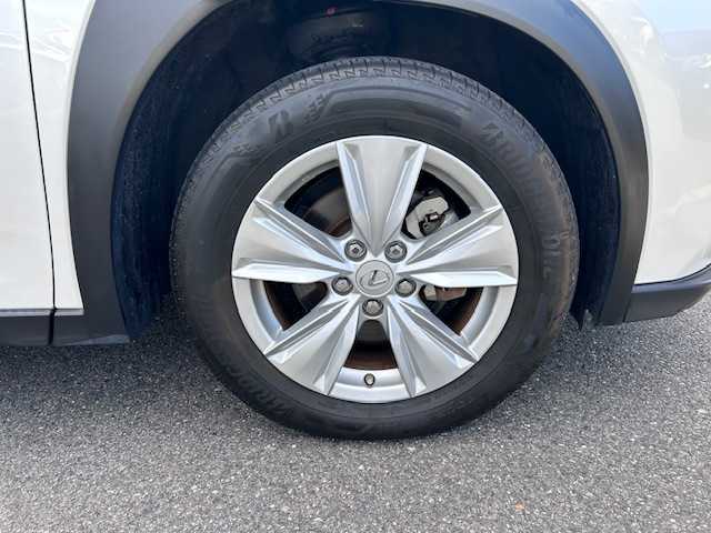 レクサス ＵＸ 250h バージョンC 大阪府 2020(令2)年 1.2万km ソニッククォーツ 純正10.3型ナビ(BT/CD/USB/フルセグ）/アラウンドビューモニター/ブラインドスポットモニター/パワーバックドア/衝突被害軽減システム/レーンキープアシスト/コーナーセンサー/オートライト/オートマチックハイビーム/アダクティブクルーズコントロール/純正アルミホイール/純正フロアマット/シートヒーター/ステアリングヒーター/パワーシート/前後ドライブレコーダー/ビルトインETC/LEDヘッドライト