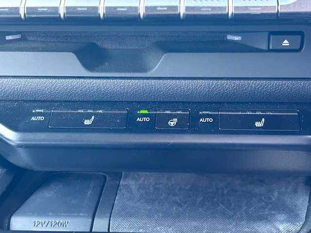 レクサス ＵＸ 250h バージョンC 大阪府 2020(令2)年 1.2万km ソニッククォーツ 純正10.3型ナビ(BT/CD/USB/フルセグ）/アラウンドビューモニター/ブラインドスポットモニター/パワーバックドア/衝突被害軽減システム/レーンキープアシスト/コーナーセンサー/オートライト/オートマチックハイビーム/アダクティブクルーズコントロール/純正アルミホイール/純正フロアマット/シートヒーター/ステアリングヒーター/パワーシート/前後ドライブレコーダー/ビルトインETC/LEDヘッドライト