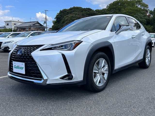レクサス ＵＸ 250h バージョンC 大阪府 2020(令2)年 1.2万km ソニッククォーツ 純正10.3型ナビ(BT/CD/USB/フルセグ）/アラウンドビューモニター/ブラインドスポットモニター/パワーバックドア/衝突被害軽減システム/レーンキープアシスト/コーナーセンサー/オートライト/オートマチックハイビーム/アダクティブクルーズコントロール/純正アルミホイール/純正フロアマット/シートヒーター/ステアリングヒーター/パワーシート/前後ドライブレコーダー/ビルトインETC/LEDヘッドライト