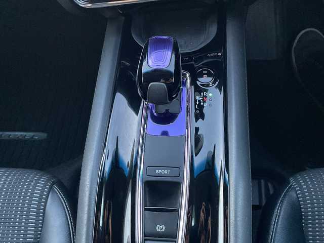 ホンダ ヴェゼル ハイブリッド X Lパッケージ 長野県 2014(平26)年 12.1万km ホワイトオーキッドパール 【(株)IDOMが運営する【じしゃロン長野店】の自社ローン対象車両になります。こちらは現金ご利用時の価格です。自社ローンご希望の方は別途その旨お申付け下さい。/社外ナビ/バックカメラ/ステアリングスイッチ/クルーズコントロール/シートヒーター/純正フロアマット/純正アルミホイール