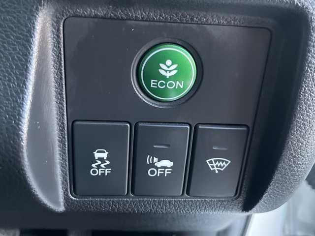 ホンダ ヴェゼル ハイブリッド X Lパッケージ 長野県 2014(平26)年 12.1万km ホワイトオーキッドパール 【(株)IDOMが運営する【じしゃロン長野店】の自社ローン対象車両になります。こちらは現金ご利用時の価格です。自社ローンご希望の方は別途その旨お申付け下さい。/社外ナビ/バックカメラ/ステアリングスイッチ/クルーズコントロール/シートヒーター/純正フロアマット/純正アルミホイール