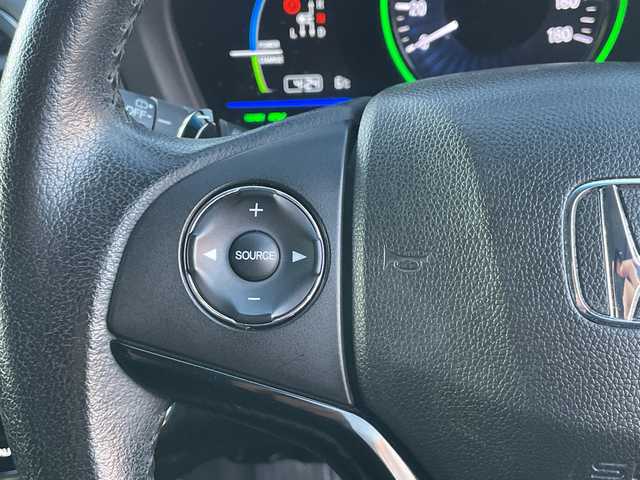 ホンダ ヴェゼル ハイブリッド X Lパッケージ 長野県 2014(平26)年 12.1万km ホワイトオーキッドパール 【(株)IDOMが運営する【じしゃロン長野店】の自社ローン対象車両になります。こちらは現金ご利用時の価格です。自社ローンご希望の方は別途その旨お申付け下さい。/社外ナビ/バックカメラ/ステアリングスイッチ/クルーズコントロール/シートヒーター/純正フロアマット/純正アルミホイール