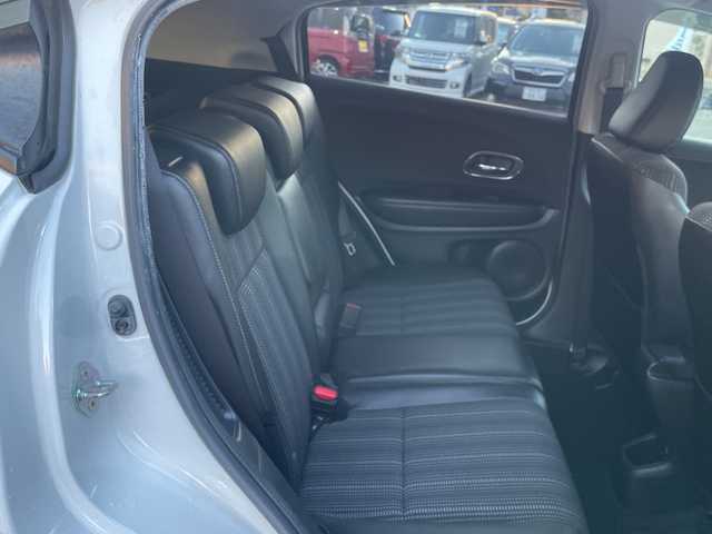 ホンダ ヴェゼル ハイブリッド X Lパッケージ 長野県 2014(平26)年 12.1万km ホワイトオーキッドパール 【(株)IDOMが運営する【じしゃロン長野店】の自社ローン対象車両になります。こちらは現金ご利用時の価格です。自社ローンご希望の方は別途その旨お申付け下さい。/社外ナビ/バックカメラ/ステアリングスイッチ/クルーズコントロール/シートヒーター/純正フロアマット/純正アルミホイール