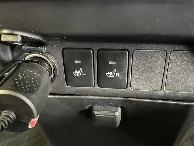 トヨタ ルーミー G 岩手県 2022(令4)年 2.9万km パールホワイトⅢ ワンオーナー/４WD/寒冷地仕様/両側パワースライドドア/スマートアシスト/衝突回避支援ブレーキ/レーンアシスト/誤発進抑制機能/先行車発信お知らせ/コーナーセンサー/横滑り防止装置/アイドリングストップ/ロールサンシェード/シートヒーター/純正ディスプレイオーディオ/フルセグTV/ステアリングスイッチ/バックカメラ/ドライブレコーダー/ETC/AppleCarPlay・AndroidAuto/ヘッドライトレベライザー/LEDヘッドライト/LEDフォグライト/１４インチスチールホイール/純正ホイールキャップ