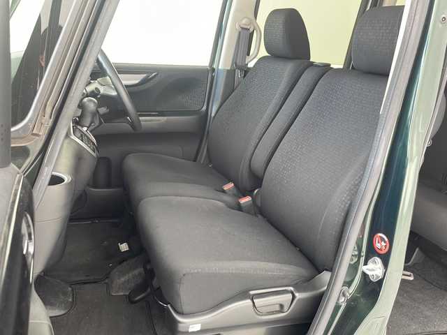 ホンダ Ｎ ＢＯＸ カスタム SSブラックSパッケージ 沖縄県 2016(平28)年 7.7万km ブリティッシュグリーンP 禁煙車　/純正ナビ【VXM-174CSI】/（Bluetooth　TV　CD　AM　FM）　/両側パワースライドドア　/バックカメラ　/シートヒーター　/オートエアコン　/スマートキー　/後席サンシェード　/チップアップシート　/純正アルミ　/純正フロアマット/プッシュスタート/スマートキー/ベンチシート/電動格納ミラー