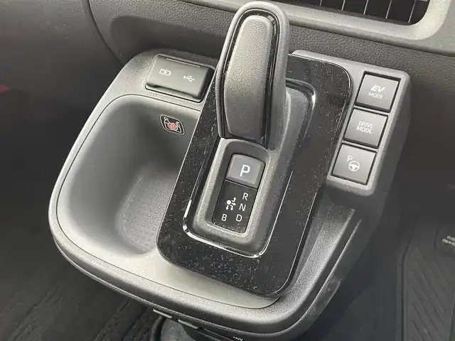 トヨタ シエンタ ハイブリッド Z 道南・函館 2023(令5)年 1.1万km ダークグレー /純正ナビ//フルセグTV//寒冷地仕様//バックカメラ//シートヒーター//ハンドルウォーマー//パワースライドドア//レーダークルーズコントロール//ブラインドスポットモニター//レーンキープアシスト//ETC