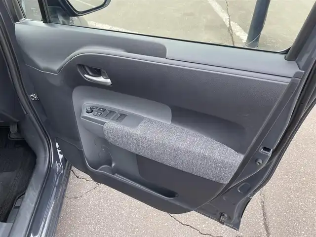 トヨタ シエンタ ハイブリッド Z 道南・函館 2023(令5)年 1.1万km ダークグレー /純正ナビ//フルセグTV//寒冷地仕様//バックカメラ//シートヒーター//ハンドルウォーマー//パワースライドドア//レーダークルーズコントロール//ブラインドスポットモニター//レーンキープアシスト//ETC