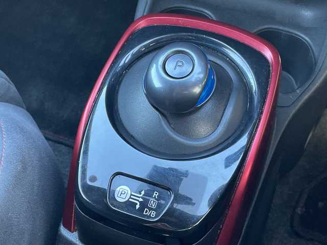 日産 ノート e－パワー ニスモ 茨城県 2017(平29)年 5.4万km スーパーブラック 純正ナビ　/-BT/TV/AM/CD/衝突軽減システム　/バックカメラ/レーンキープアシスト　/ＥＴＣ　/ＬＥＤヘッドライト　/プッシュスタート　/オートライト　/ドライブレコーダー前後　/純正アルミホイール　/電動格納ミラー　/横滑り防止装置