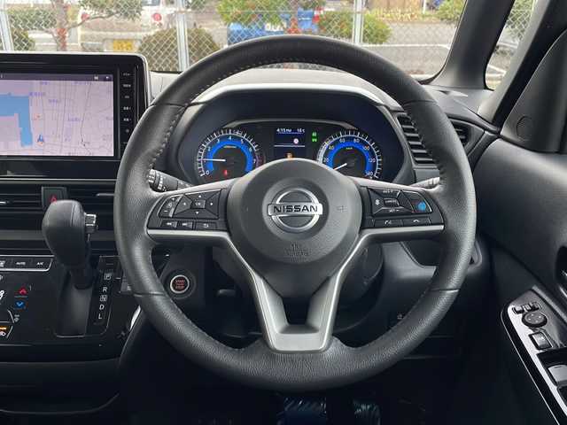 日産 ルークス HWS Gターボ プロパイロットED 山口県 2022(令4)年 4.5万km ブラック 純正9インチナビ/・フルセグTV/・Bluetooth接続/・AM/FM/・レコーダリング/・HDMI/両側パワースライドドア/アラウンドビューモニター/バックカメラ/ターボ/ドライブレコーダー/ETC/プッシュスタート/スマートキー/後席用エアコン/サンシェード/ドアバイザー/取扱説明書/純正LEDヘッドライト/フォグライト/純正15インチアルミホイール/運転支援/・エマージェンシーブレーキ/・車線逸脱警報/・車線逸脱防止支援/・プロパイロット/・先行車発進お知らせ/・速度標識表示/・道路標識表示