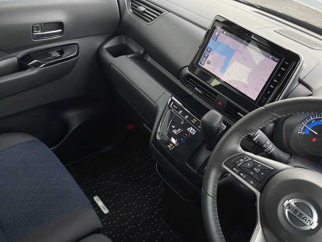 日産 ルークス HWS Gターボ プロパイロットED 山口県 2022(令4)年 4.5万km ブラック 純正9インチナビ/・フルセグTV/・Bluetooth接続/・AM/FM/・レコーダリング/・HDMI/両側パワースライドドア/アラウンドビューモニター/バックカメラ/ターボ/ドライブレコーダー/ETC/プッシュスタート/スマートキー/後席用エアコン/サンシェード/ドアバイザー/取扱説明書/純正LEDヘッドライト/フォグライト/純正15インチアルミホイール/運転支援/・エマージェンシーブレーキ/・車線逸脱警報/・車線逸脱防止支援/・プロパイロット/・先行車発進お知らせ/・速度標識表示/・道路標識表示