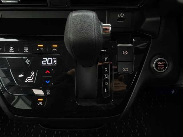 日産 ルークス HWS Gターボ プロパイロットED 山口県 2022(令4)年 4.5万km ブラック 純正9インチナビ/・フルセグTV/・Bluetooth接続/・AM/FM/・レコーダリング/・HDMI/両側パワースライドドア/アラウンドビューモニター/バックカメラ/ターボ/ドライブレコーダー/ETC/プッシュスタート/スマートキー/後席用エアコン/サンシェード/ドアバイザー/取扱説明書/純正LEDヘッドライト/フォグライト/純正15インチアルミホイール/運転支援/・エマージェンシーブレーキ/・車線逸脱警報/・車線逸脱防止支援/・プロパイロット/・先行車発進お知らせ/・速度標識表示/・道路標識表示