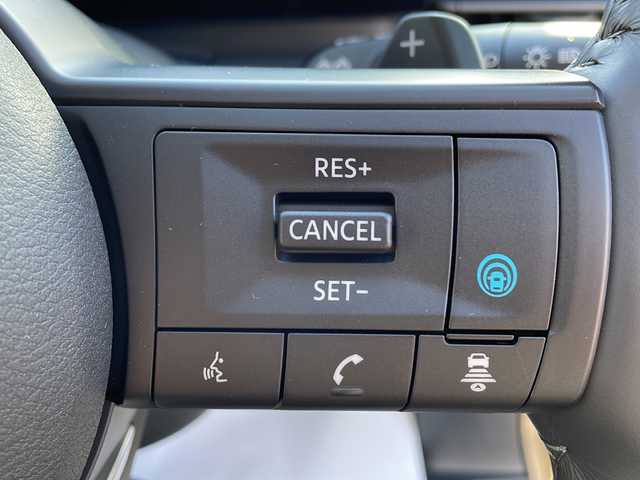 日産 セレナ ハイウェイスター V 岩手県 2025(令7)年 0.1万km ベージュ プロパイロット/クリアビューパッケージ/・フロントドアガラス撥水加工/・リアフォグランプ/・ヒーテッドドアミラー/・フロントワイパーデアイサー/純正SDナビ/フルセグＴＶ/バックカメラ/アラウンドビューモニター/両側パワースライドドア/フリップダウンモニター/デジタルインナーミラー/衝突被害軽減ブレーキ/レーンキープアシスト/横滑り防止装置/コーナーセンサー/アイドリングストップ/シートヒーター/オートライト/オートハイビーム/LEDヘッドライト/フォグランプ/スマートキー/プッシュスタート/電動格納ミラー/純正16インチAW/積込夏タイヤ(ＡＷ無)