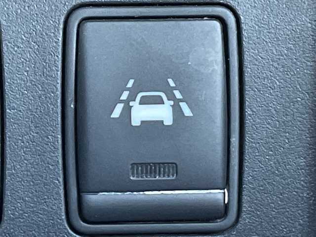 日産 セレナ HWS S HV Vセレ +Sefty 茨城県 2015(平27)年 8.1万km ダイヤモンドブラック 純正ナビ　/衝突軽減システム/全方位カメラ　/純正フリップダウンモニター　/両側パワースライドドア　/コーナーセンサー前後　/クルーズコントロール　/レーンキープアシスト　/アイドリングストップ　/プッシュスタート　/ＥＴＣ