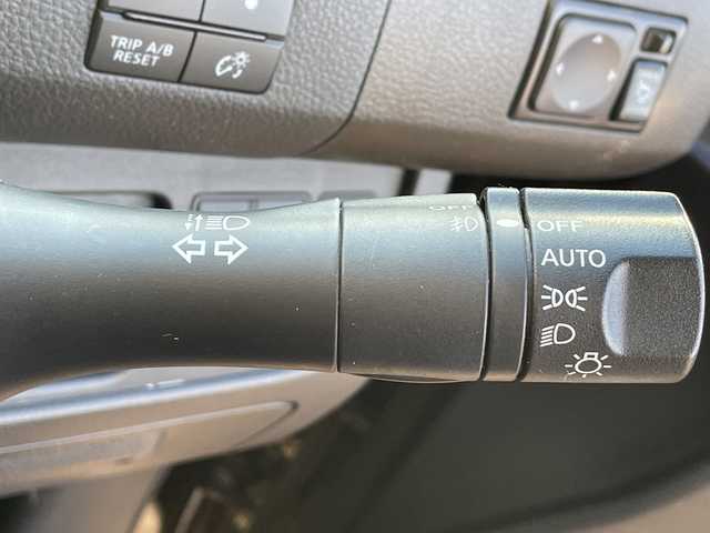 日産 セレナ HWS S HV Vセレ +Sefty 茨城県 2015(平27)年 8.1万km ダイヤモンドブラック 純正ナビ　/衝突軽減システム/全方位カメラ　/純正フリップダウンモニター　/両側パワースライドドア　/コーナーセンサー前後　/クルーズコントロール　/レーンキープアシスト　/アイドリングストップ　/プッシュスタート　/ＥＴＣ