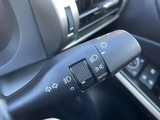 レクサス ＩＳ 300h 群馬県 2013(平25)年 8.4万km ホワイトパールクリスタルシャイン 純正SDナビ/CD・DVD・USB/Bluetooth・フルセグ/バックカメラ/ビルトインETC/クルーズコントロール/パドルシフト/前席パワーシート/前席シートヒーター/プレミアムサウンドシステム/取説・保証書