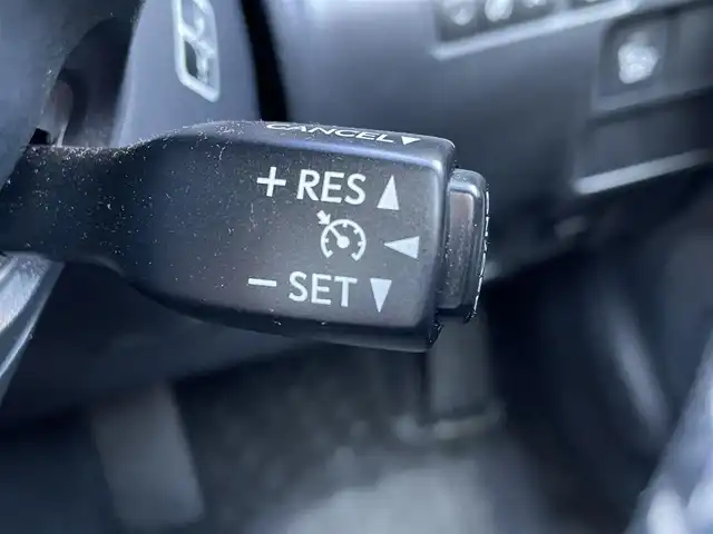 レクサス ＩＳ 300h 群馬県 2013(平25)年 8.4万km ホワイトパールクリスタルシャイン 純正SDナビ/CD・DVD・USB/Bluetooth・フルセグ/バックカメラ/ビルトインETC/クルーズコントロール/パドルシフト/前席パワーシート/前席シートヒーター/プレミアムサウンドシステム/取説・保証書