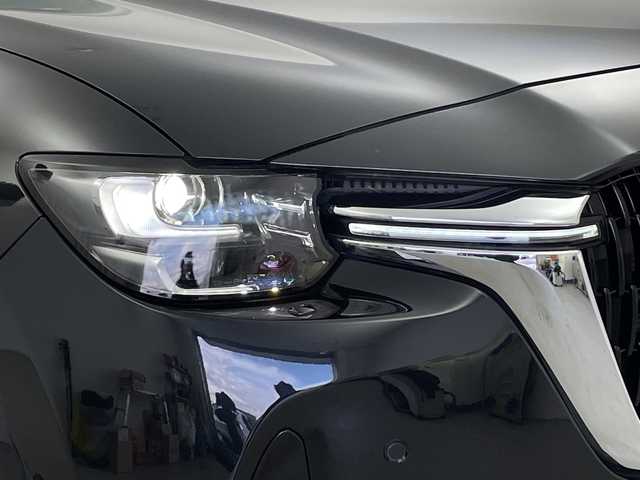 マツダ ＣＸ－６０ XD HV プレミアムモダン 新潟県 2022(令4)年 1万km ジェットブラックマイカ マツダコネクトナビ/　フルセグTV/Bluetooth/USB/HDMI/4WD/パノラマサンルーフ/BOSEサウンド/360°ビューモニター/アイアクティブセンス＝＝＝＝＝＝＝＝＝＝/衝突軽減警報＆防止支援/ブラインドスポットモニター/リアクロストラフィックアラート/スマートブレーキサポート/レーンキープアシスト/前側方接近車両検知(FCTA)/緊急時車線維持支援(ELK)/クルージング＆トラフィックサポート/誤発進抑制制御/ドライバー異常対応システム/ふらつき防止/速度＆標識認識システム/＝＝＝＝＝＝＝＝＝＝＝＝＝＝＝＝＝＝＝/レーダークルーズコントロール/ビルトインETC/クリアランスソナー/全席シートヒーター/前席シートベンチレーション/ステアリングヒーター/置くだけ充電/AC1500W充電/パワーバックドア/メモリ付きパワーシート/デュアルオートエアコン/オートマチックハイビーム/オートライト/ダウンヒルアシスト/ビルトインETC/オートホールド/アイドリングストップ/純正20インチAW/パドルシフト/レザーステアリング/ステアリングスイッチ