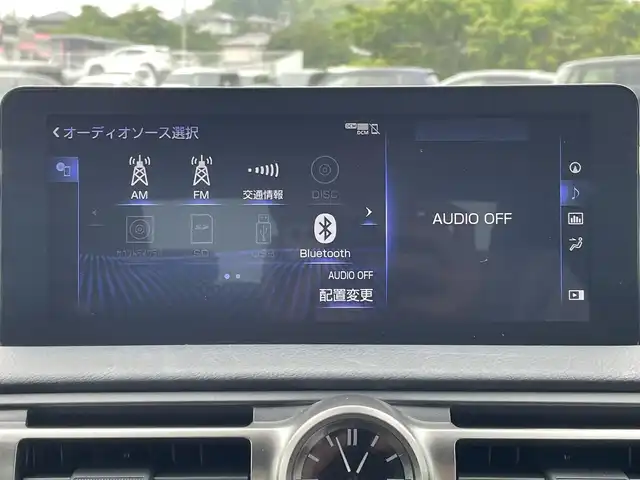 レクサス ＩＳ 300h Fスポーツ モードブラックS 愛媛県 2022(令4)年 2.3万km ホワイトノーヴァガラスフレーク 10.3インチタッチワイドディスプレイ/AM/FM/CD/DVD/BT/フルセグTV/全周囲カメラ/Lexus Safety System＋/プリクラッシュセーフティ/レーントレーシングアシスト/オートマチックハイビーム/レーダークルーズコントロール/ブラインドスポットモニター/パーキングサポートブレーキ/クリアランスソナー /前後ドライブレコーダー/ETC2.0/D/N席パワーシート/D席シートメモリー機能/D/N席シートヒーター /ベンチレーション/ステアリングヒーター/ステアリングリモコン/パドルシフト/3眼LEDライト/電動チルト＆テレスコピック機構/電動パーキングブレーキ/純正19インチアルミホイール/前タイヤ(235/40/R19)/後タイヤ(265/35/R19)