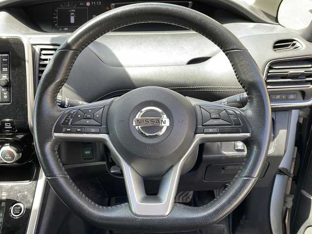 日産 セレナ ハイウェイスター Vセレクション 道央・札幌 2019(令1)年 12.1万km ブリリアントホワイトパール ワンオーナー/4WD/純正メモリナビ(フルセグTV/AM/FM/CD/BT)/全周囲カメラ/パーキングアシスト/両側パワースライドドア/前方ドライブレコーダー/ETC/衝突軽減ブレーキ/クルーズコントロール/スペアキー/純正エンジンスターター/純正AW付夏タイヤ積込