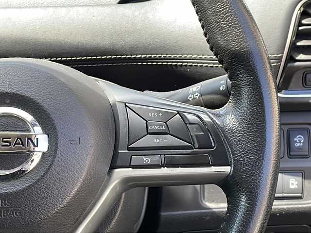 日産 セレナ ハイウェイスター Vセレクション 道央・札幌 2019(令1)年 12.1万km ブリリアントホワイトパール ワンオーナー/4WD/純正メモリナビ(フルセグTV/AM/FM/CD/BT)/全周囲カメラ/パーキングアシスト/両側パワースライドドア/前方ドライブレコーダー/ETC/衝突軽減ブレーキ/クルーズコントロール/スペアキー/純正エンジンスターター/純正AW付夏タイヤ積込