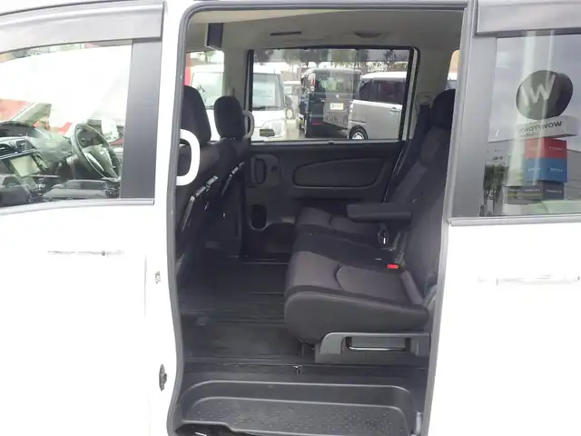 日産 セレナ ハイウェイスター Vセレクション 千葉県 2012(平24)年 5.3万km ブリリアントホワイトパール ワンオーナー/両側パワースライドドア/純正メモリーナビ/地デジTV/【DVD/CD再生機能】/バックカメラ/フリップダウンモニター（TMX-R2200）/革巻きステアリング/ETC/ウインカーミラー/純正16インチアルミホイル/インテリジェントキー