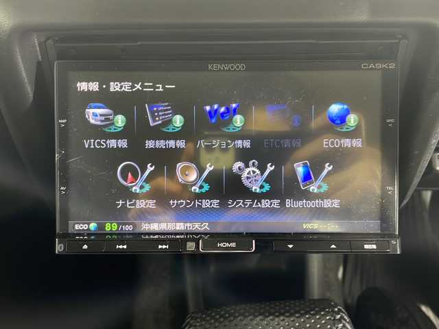 スズキ ジムニー ランドベンチャー 沖縄県 2004(平16)年 4.7万km オリーブグレーメタリック ・禁煙車/・ターボ車/・ＫＥＮＷＯＯＤナビ（フルセグテレビ、Ｂｌｕｅｔｏｏｔｈ、ＣＤ、ＤＶＤ）/・ＥＴＣ/・シートヒーター/・フォグランプ/・トランスファーレバー/・ハーフレザーシート/・純正アルミホイール/・ルーフレール/・キーレスエントリー/・マッドガード/・純正ドアバイザー