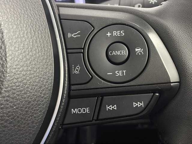 トヨタ ＲＡＶ４ アドベンチャー オフロードPKGⅡ 三重県 2023(令5)年 1.6万km アティチュードブラックマイカ 禁煙車/純正10インチコネクトナビ/・フルセグ・Bluetooth・USB/バックカメラ/トヨタセーフティセンス/・プリクラッシュセーフティ/・オートマチックハイビーム/・レーダークルーズコントロール/・レーンキープアシスト/前席シートヒーター/前席ベンチレーション/運転席パワーシート（メモリ機能付き）/ルーフレール/ステアリングヒーター/ステアリングスイッチ/電子パーキング/ブレーキホールド/ダウンヒルアシストコントロール/ビルトインETC2.0/前方ドライブレコーダー/LEDヘッドライト/LEDフォグランプ