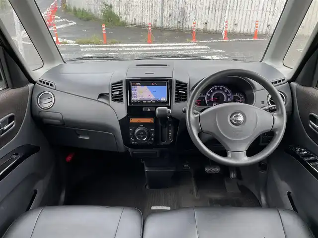 日産 ルークス ハイウェイスター 福岡県 2012(平24)年 7.6万km ミステリアスバイオレットパール (株)IDOMが運営する【じしゃロン八幡西店】の自社ローン専用車両になります。こちらは現金またはオートローンご利用時の価格です。自社ローンご希望の方は別途その旨お申付け下さい/スマートキー/純正メモリナビ /フルセグ/Bluetooth/バックカメラ/片側パワースライドドア