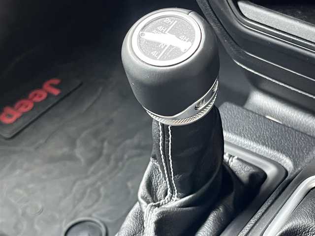 クライスラー・ジープ ジープ ラングラー アンリミテッド サハラ 静岡県 2020(令2)年 3.8万km グレー 黒革シート/アダプティブクルーズコントロール/純正ナビ/（フルセグ/Bluetooth）/F/Bカメラ/前後ドライブレコーダー/ALPINEサブウーファー/シートヒーター/ステアリングヒーター/ブランドスポットアシスト/LEDヘッドライト/純正18インチアルミホイール/ETC/前後コーナーセンサー