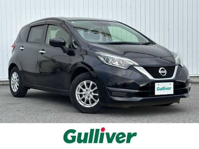 日産 ノート X 滋賀県 2017(平29)年 4.6万km スーパーブラック 純正メモリナビ/・Bluetooth/・フルセグ/・CD/DVD/衝突軽減ブレーキ/全方位カメラ/レーンキープアシスト/オートライト/前後コーナーセンサー/電納ウインカーミラー/パンク修理キット/ETC/スマートキー