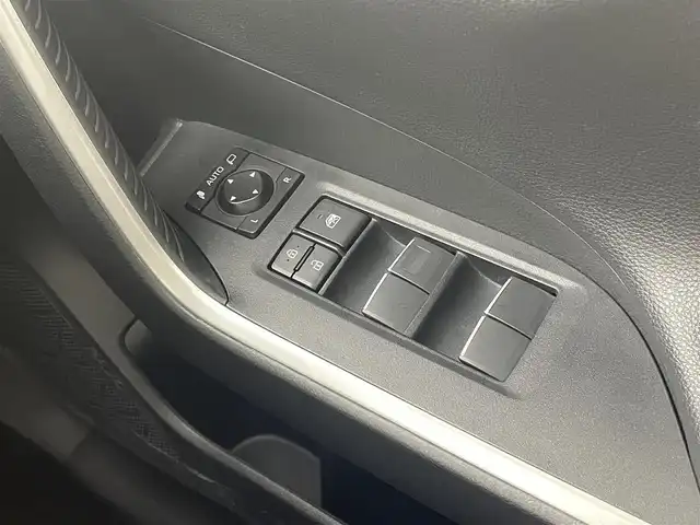 トヨタ ＲＡＶ４ ハイブリットG 茨城県 2020(令2)年 5万km アティチュードブラックマイカ 純正9型ナビ/バックカメラ/フルセグ/衝突被害軽減ブレーキ/車線逸脱抑制装置/レーダークルーズコントロール/オートマチックハイビーム/クリアランスソナー/BSM/ETC/ドラレコ/シートヒーター/純正18インチAW/LEDヘッドライト/スマートキー