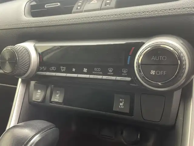 トヨタ ＲＡＶ４ ハイブリットG 茨城県 2020(令2)年 5万km アティチュードブラックマイカ 純正9型ナビ/バックカメラ/フルセグ/衝突被害軽減ブレーキ/車線逸脱抑制装置/レーダークルーズコントロール/オートマチックハイビーム/クリアランスソナー/BSM/ETC/ドラレコ/シートヒーター/純正18インチAW/LEDヘッドライト/スマートキー