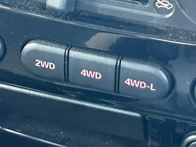 スズキ ジムニー ランドベンチャー 静岡県 2018(平30)年 4.8万km ブルーイッシュブラックパール3 ターボ車/５速ＭＴ/４ＷＤ/ストラーダナビ/ＣＤ再生/ワンセグＴＶ/シートヒーター/キーレス/車高調＆リフトアップ/社外マフラー/社外テールランプ/合皮シート/ＬＥＤヘッド/フォグライト/純正１６ＡＷ