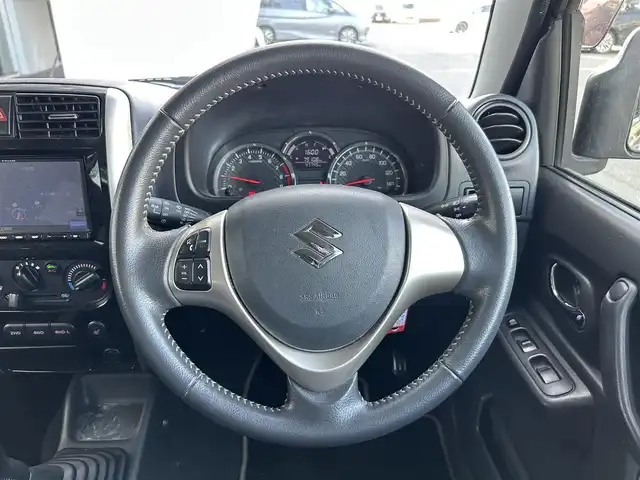 スズキ ジムニー ランドベンチャー 静岡県 2018(平30)年 4.8万km ブルーイッシュブラックパール3 ターボ車/５速ＭＴ/４ＷＤ/ストラーダナビ/ＣＤ再生/ワンセグＴＶ/シートヒーター/キーレス/車高調＆リフトアップ/社外マフラー/社外テールランプ/合皮シート/ＬＥＤヘッド/フォグライト/純正１６ＡＷ
