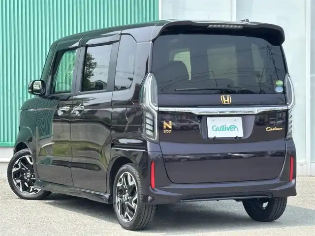 ホンダ Ｎ ＢＯＸ カスタム G L ターボ ホンダセンシング 福岡県 2018(平30)年 4.8万km プレミアムベルベットパープル・パール ワンオーナー/純正ナビ(Bluetooth/CD/DVD)/フルセグTV/両側パワースライドドア/バックカメラ/ビルトインETC/ドライブレコーダー/アダプティブクルーズコントロール/ソナーセンサー/ホンダセンシング/・衝突軽減ブレーキ/・前後誤発進抑制機能/・歩行者事故低減ステアリング/・先行車発進お知らせ機能/・車線維持支援システム/・オートハイビーム/・標識認識機能/ターボ/LEDヘッドランプ/本革巻きステアリング/パドルシフト/ブラック合皮/トリコットコンビシート/チップアップ機能/純正15インチアルミホイール/純正フロアマット/スマートキーシステム/プッシュエンジンスタート/禁煙車