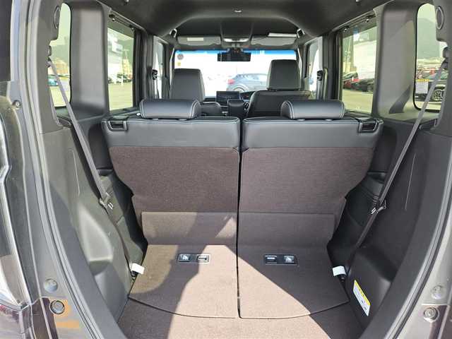 ホンダ Ｎ ＢＯＸ カスタム G L ターボ ホンダセンシング 福岡県 2018(平30)年 4.8万km プレミアムベルベットパープル・パール ワンオーナー/純正ナビ(Bluetooth/CD/DVD)/フルセグTV/両側パワースライドドア/バックカメラ/ビルトインETC/ドライブレコーダー/アダプティブクルーズコントロール/ソナーセンサー/ホンダセンシング/・衝突軽減ブレーキ/・前後誤発進抑制機能/・歩行者事故低減ステアリング/・先行車発進お知らせ機能/・車線維持支援システム/・オートハイビーム/・標識認識機能/ターボ/LEDヘッドランプ/本革巻きステアリング/パドルシフト/ブラック合皮/トリコットコンビシート/チップアップ機能/純正15インチアルミホイール/スマートキーシステム/プッシュエンジンスタート/禁煙車