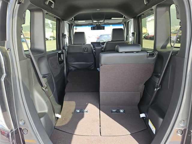 ホンダ Ｎ ＢＯＸ カスタム G L ターボ ホンダセンシング 福岡県 2018(平30)年 4.8万km プレミアムベルベットパープル・パール ワンオーナー/純正ナビ(Bluetooth/CD/DVD)/フルセグTV/両側パワースライドドア/バックカメラ/ビルトインETC/ドライブレコーダー/アダプティブクルーズコントロール/ソナーセンサー/ホンダセンシング/・衝突軽減ブレーキ/・前後誤発進抑制機能/・歩行者事故低減ステアリング/・先行車発進お知らせ機能/・車線維持支援システム/・オートハイビーム/・標識認識機能/ターボ/LEDヘッドランプ/本革巻きステアリング/パドルシフト/ブラック合皮/トリコットコンビシート/チップアップ機能/純正15インチアルミホイール/スマートキーシステム/プッシュエンジンスタート/禁煙車