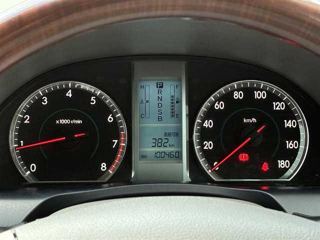 トヨタ プレミオ 1．5F Lパケ プライムグリーン 熊本県 2012(平24)年 10.1万km ホワイトパールクリスタルシャイン １オーナー/社外オーディオ/【AM/FM/USB/AUX/CD】/ウッドコンビステアリング/オートライト/ＨＩＤヘッドライト/フォグランプ/電格ミラー/スマートキー/プッシュスタート/純正フロアマット/純正ドアバイザー/純正ホイールキャップ/取扱説明書/保証書