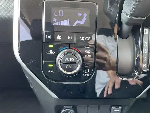 トヨタ ルーミー カスタムG－T 千葉県 2017(平29)年 3.3万km レーザーブルークリスタルシャイン 純正9インチナビ/(フルセグTV CD DVD BT FM AM)/バックカメラ/衝突被害軽減システム/クルーズコントロール/両側パワースライドドア/横滑り防止装置/ETC/アイドリングストップ/LEDヘッドライト/フォグランプ/オートライト/ウィンカーミラー/電動格納ミラー/純正15インチAW/シートリフター/プッシュスタート/スマートキー/フロアマット/ドアバイザー