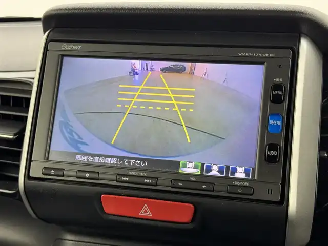 ホンダ Ｎ ＢＯＸ カスタム SSパッケージ 福岡県 2017(平29)年 3.6万km プレミアムホワイトパールⅡ 純正ＳＤナビ（フルセグＴＶ）　/バックカメラ　/ビルトインＥＴＣ　/横滑り防止装置　/両側電動スライドドア　/前席シートヒーター　/プッシュスタート　/オートライト　/電動格納式ドアミラー　/純正１４インチＡＷ