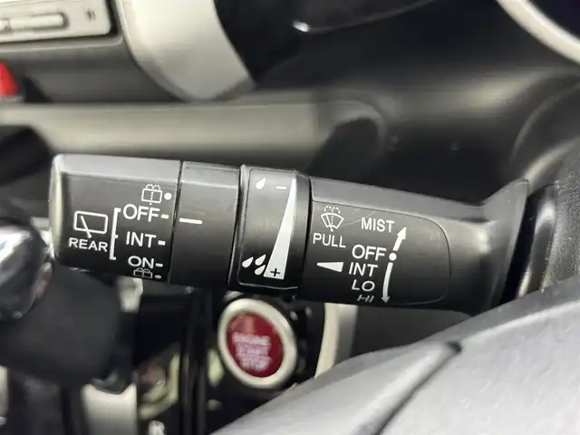 ホンダ Ｎ ＢＯＸ カスタム SSパッケージ 福岡県 2017(平29)年 3.6万km プレミアムホワイトパールⅡ 純正ＳＤナビ（フルセグＴＶ）　/バックカメラ　/ビルトインＥＴＣ　/横滑り防止装置　/両側電動スライドドア　/前席シートヒーター　/プッシュスタート　/オートライト　/電動格納式ドアミラー　/純正１４インチＡＷ