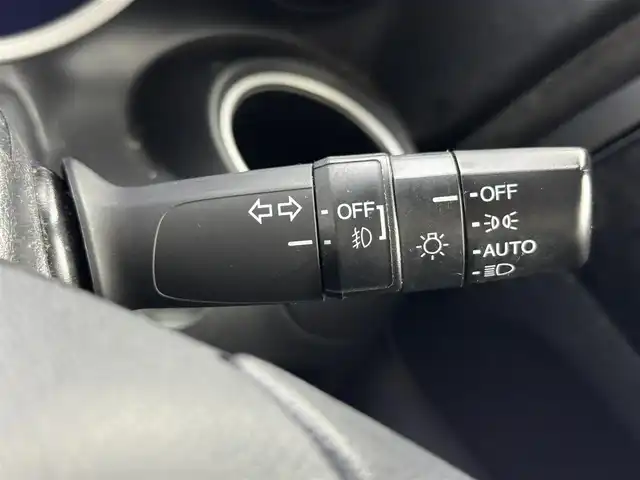 ホンダ Ｎ ＢＯＸ カスタム SSパッケージ 福岡県 2017(平29)年 3.6万km プレミアムホワイトパールⅡ 純正ＳＤナビ（フルセグＴＶ）　/バックカメラ　/ビルトインＥＴＣ　/横滑り防止装置　/両側電動スライドドア　/前席シートヒーター　/プッシュスタート　/オートライト　/電動格納式ドアミラー　/純正１４インチＡＷ