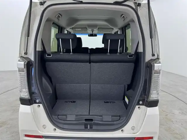 ホンダ Ｎ ＢＯＸ カスタム SSパッケージ 福岡県 2017(平29)年 3.6万km プレミアムホワイトパールⅡ 純正ＳＤナビ（フルセグＴＶ）　/バックカメラ　/ビルトインＥＴＣ　/横滑り防止装置　/両側電動スライドドア　/前席シートヒーター　/プッシュスタート　/オートライト　/電動格納式ドアミラー　/純正１４インチＡＷ