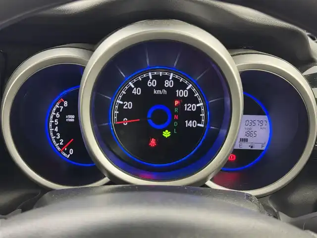 ホンダ Ｎ ＢＯＸ カスタム SSパッケージ 福岡県 2017(平29)年 3.6万km プレミアムホワイトパールⅡ 純正ＳＤナビ（フルセグＴＶ）　/バックカメラ　/ビルトインＥＴＣ　/横滑り防止装置　/両側電動スライドドア　/前席シートヒーター　/プッシュスタート　/オートライト　/電動格納式ドアミラー　/純正１４インチＡＷ