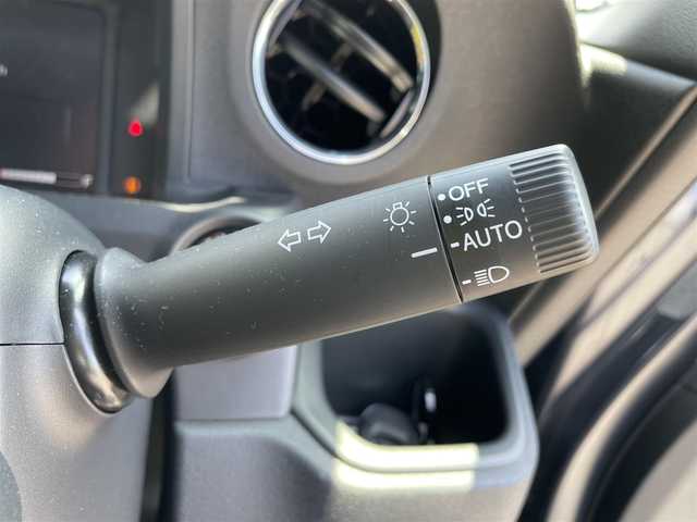 ホンダ Ｎ ＢＯＸ カスタム 石川県 2024(令6)年 0.2万km メテオロイドグレーメタリック 純正9型ナビ/フルセグTV/バックカメラ/LEDヘッドライト/ビルトインETC/ドライブレコーダー/シートヒーター/パワースライドドア/ホンダセンシング/レーダークルーズ/純正アルミホイール/レーンキープ/スマートキー/プッシュスタート/保証書
