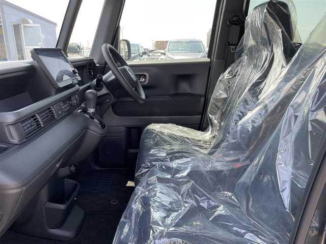 ホンダ Ｎ ＢＯＸ カスタム 石川県 2024(令6)年 0.2万km メテオロイドグレーメタリック 純正9型ナビ/フルセグTV/バックカメラ/LEDヘッドライト/ビルトインETC/ドライブレコーダー/シートヒーター/パワースライドドア/ホンダセンシング/レーダークルーズ/純正アルミホイール/レーンキープ/スマートキー/プッシュスタート/保証書