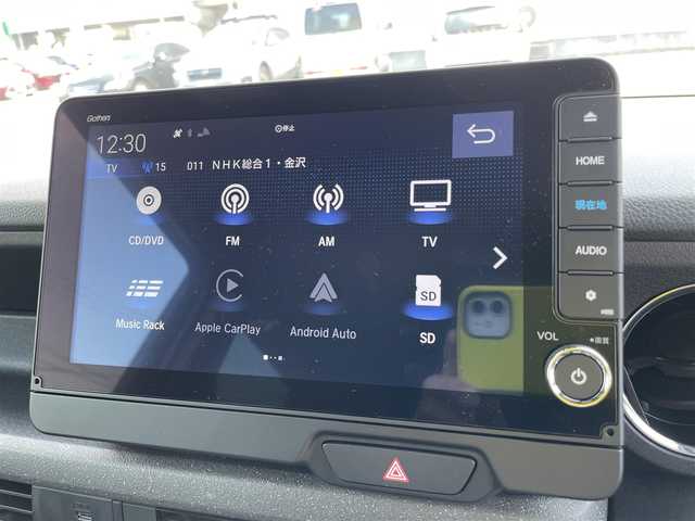 ホンダ Ｎ ＢＯＸ カスタム 石川県 2024(令6)年 0.2万km メテオロイドグレーメタリック 純正9型ナビ/フルセグTV/バックカメラ/LEDヘッドライト/ビルトインETC/ドライブレコーダー/シートヒーター/パワースライドドア/ホンダセンシング/レーダークルーズ/純正アルミホイール/レーンキープ/スマートキー/プッシュスタート/保証書