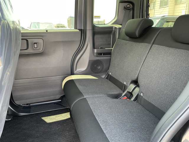ホンダ Ｎ ＢＯＸ カスタム 石川県 2024(令6)年 0.2万km メテオロイドグレーメタリック 純正9型ナビ/フルセグTV/バックカメラ/LEDヘッドライト/ビルトインETC/ドライブレコーダー/シートヒーター/パワースライドドア/ホンダセンシング/レーダークルーズ/純正アルミホイール/レーンキープ/スマートキー/プッシュスタート/保証書